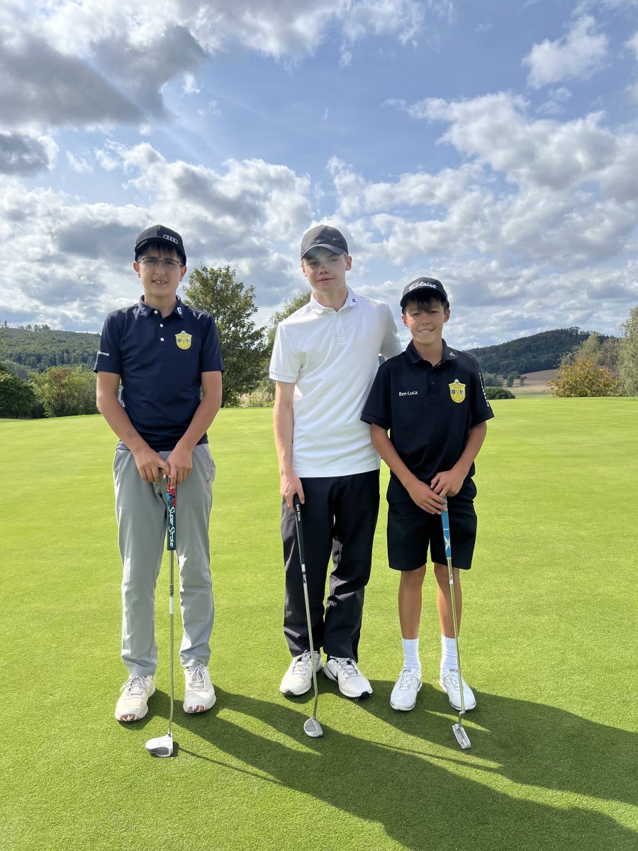Clubmeisterschaft Jugend: Felix Riemann (2.), Johannes Wagner (3.), Ben-Luca Sajas (1.)